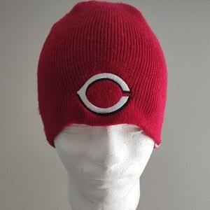 47 Brand Red Beanie with Cincinnati Reds Embroidered Logo Unisex